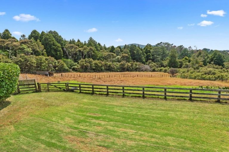 Photo of property in 181 Govan Wilson Road, Whangaripo, Warkworth, 0985