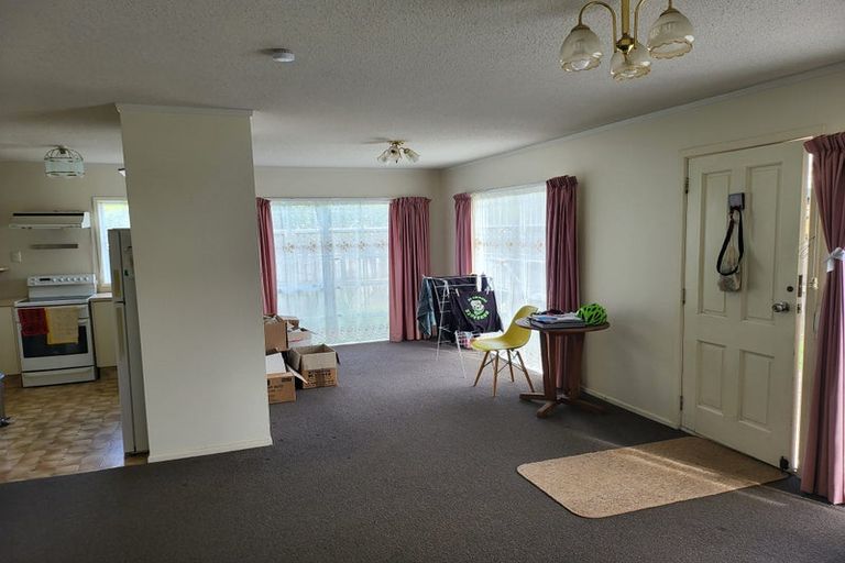 Photo of property in 8/169 Whites Line East, Waiwhetu, Lower Hutt, 5010