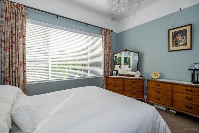 Photo of property in 12 Parsonage Road, Waimate, 7924