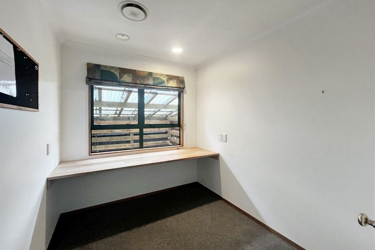 Photo of property in 86 Pahiatua Street, Hokowhitu, Palmerston North, 4410