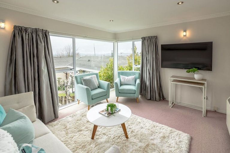 Photo of property in 6 Ngaio Place, Lansdowne, Masterton, 5810