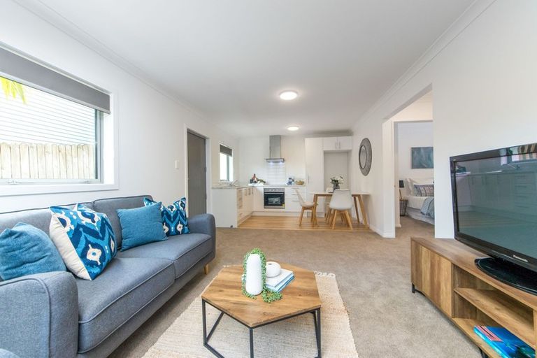 Photo of property in 29 Ian Marwick Place, Birkenhead, Auckland, 0626