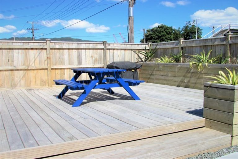 Photo of property in 1/61 Wakefield Street, Alicetown, Lower Hutt, 5010