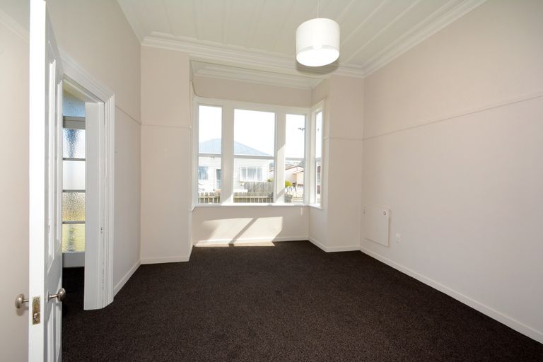 Photo of property in 17 Wesley Street, South Dunedin, Dunedin, 9012