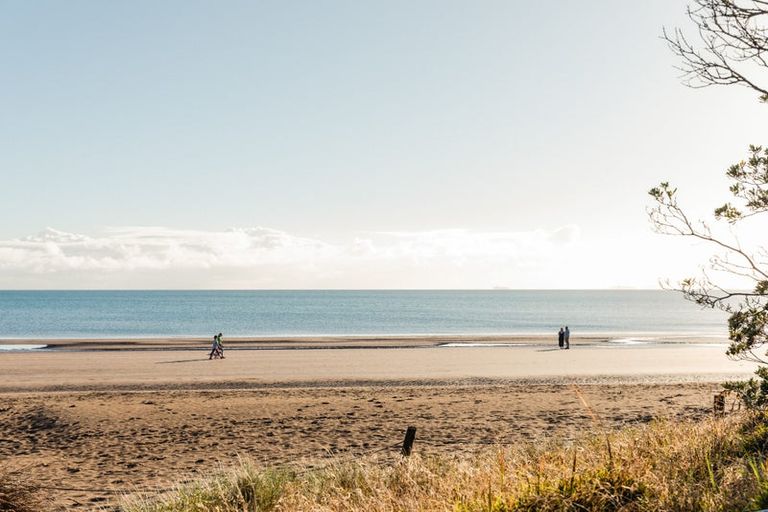 Photo of property in 2 Streamview Way, Long Bay, Auckland, 0630