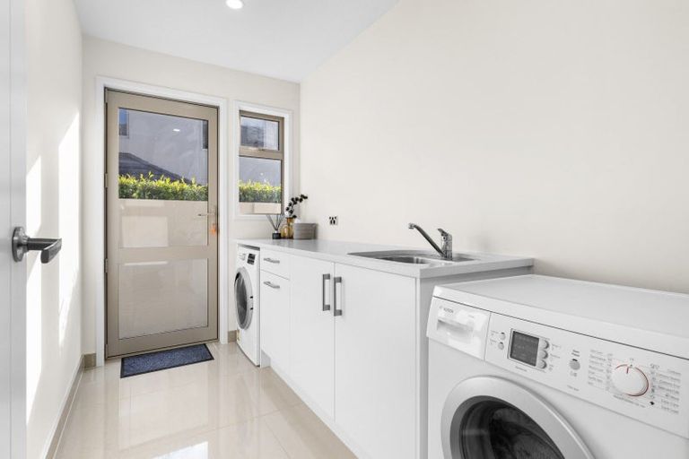 Photo of property in 21 Dalethorpe Avenue, Fairfield, Hamilton, 3214