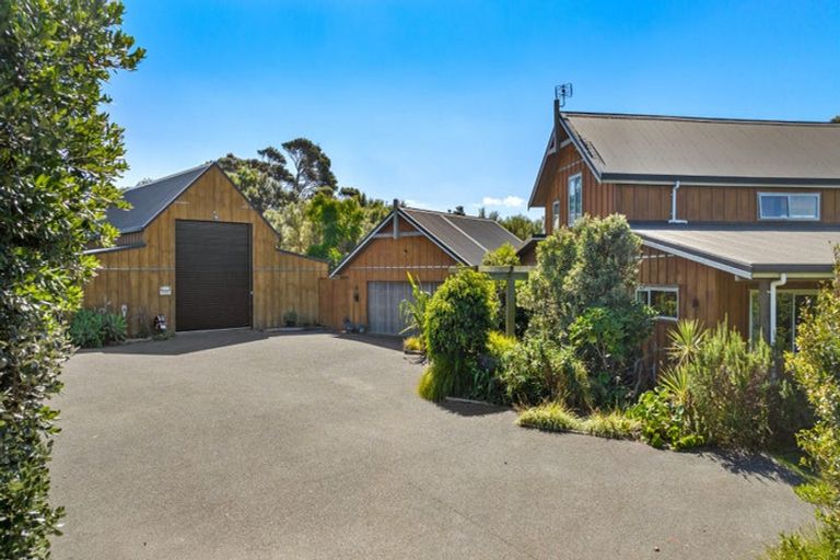 Photo of property in 516 Fordyce Road, South Head, Helensville, 0874