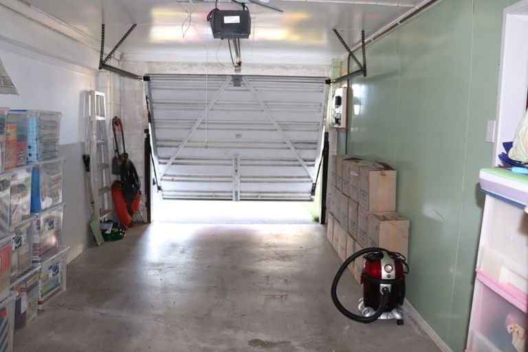 Photo of property in 2/47 Braemar Road, Rothesay Bay, Auckland, 0630