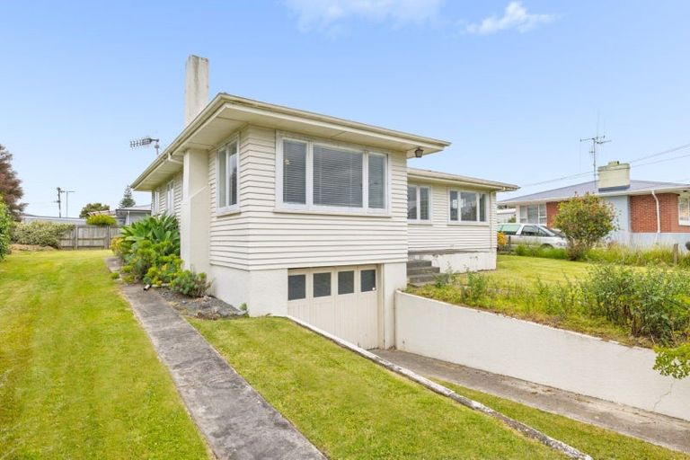 Photo of property in 34 Pemberton Crescent, Greerton, Tauranga, 3112