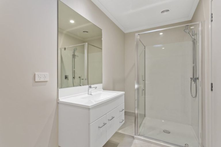 Photo of property in 2 Eyton Kay Road, Hobsonville, Auckland, 0616