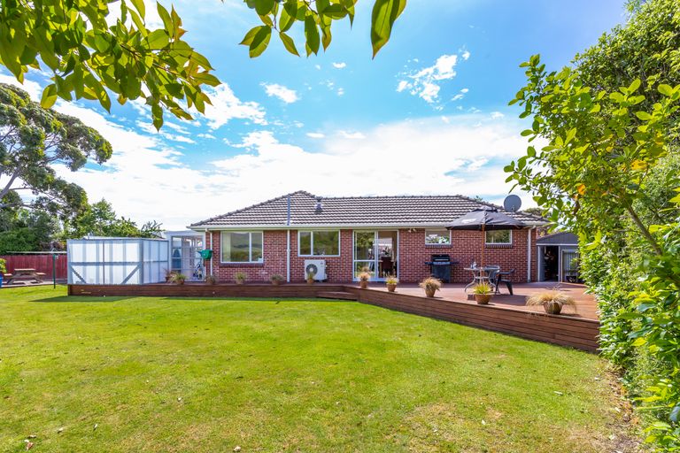 Photo of property in 52 Gould Crescent, Woolston, Christchurch, 8023