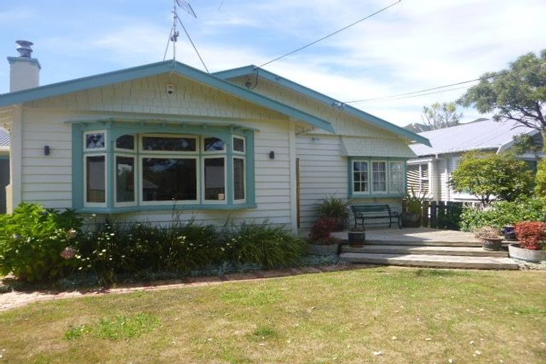 Photo of property in 14 Cressy Street, Waterloo, Lower Hutt, 5011