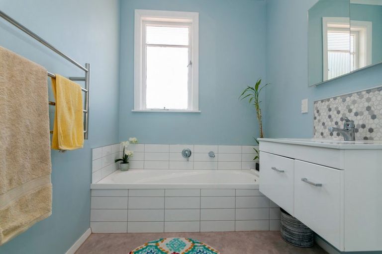 Photo of property in 8 Devon Road, Springvale, Whanganui, 4501