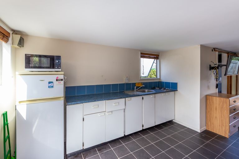 Photo of property in 52 Gould Crescent, Woolston, Christchurch, 8023