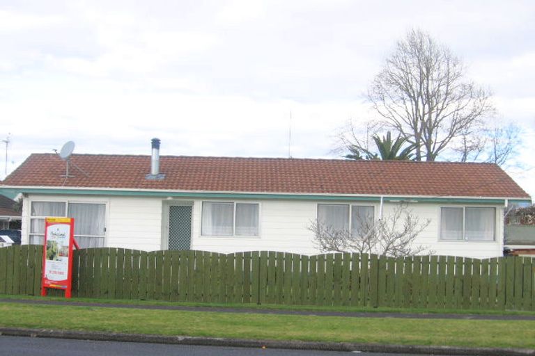Photo of property in 2c Youngs Road, Papakura, 2110