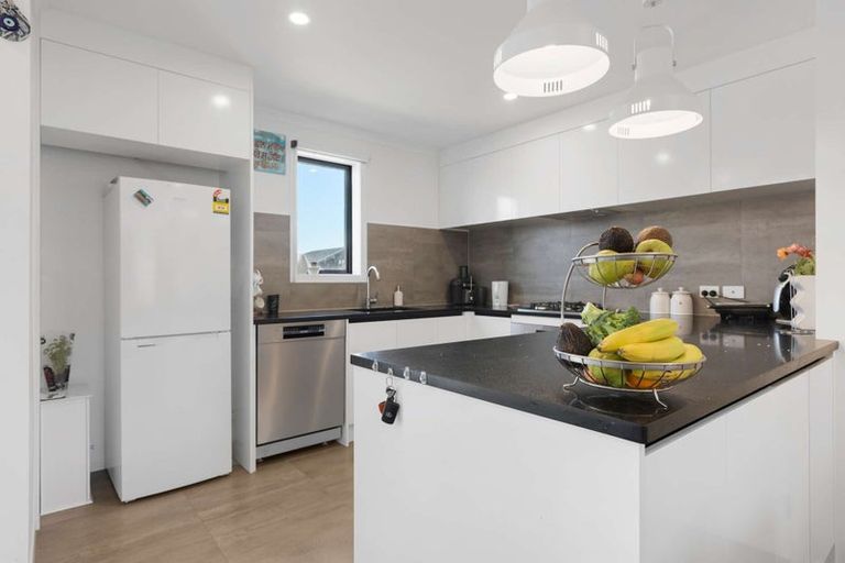 Photo of property in 49 Te Tiireke Drive, Glenview, Hamilton, 3206