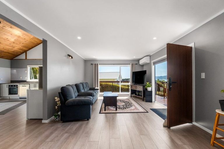 Photo of property in 43 Cable Bay Block Road, Cable Bay, 0420