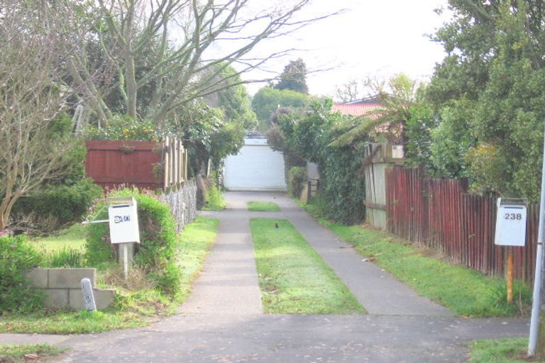 Photo of property in 240 Sandwich Road, St Andrews, Hamilton, 3200