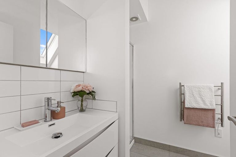 Photo of property in 3/90 Edgeware Road, St Albans, Christchurch, 8014