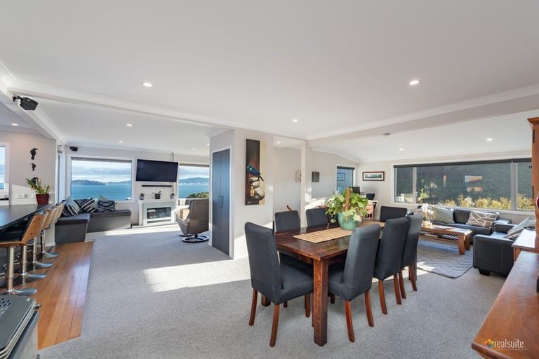 Photo of property in 60 Korokoro Road, Korokoro, Lower Hutt, 5012