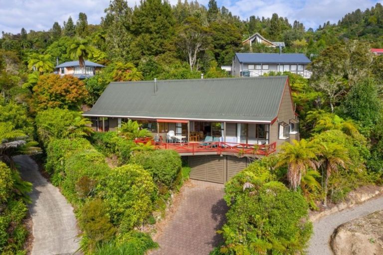 Photo of property in 27 Hauraki Terrace, Pukawa Bay, Turangi, 3381