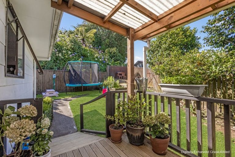 Photo of property in 13 Tahurangi Place, Spotswood, New Plymouth, 4310