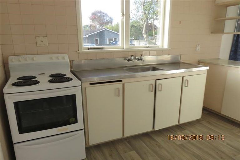 Photo of property in 16 Ascot Avenue, Henderson, Auckland, 0610