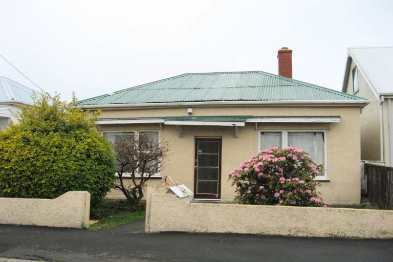 Photo of property in 17 Loyalty Street, Forbury, Dunedin, 9012