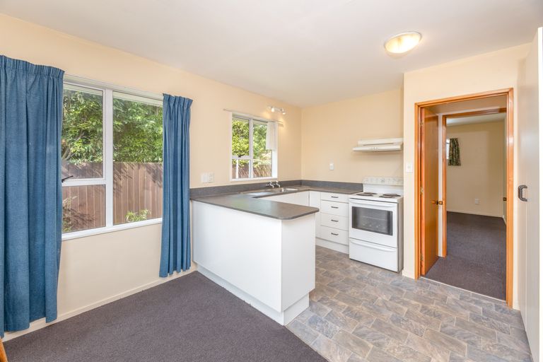 Photo of property in 1/99 Bayswater Crescent, Bromley, Christchurch, 8062