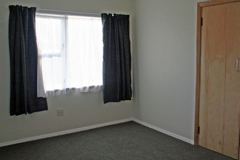 Photo of property in 22 Nicholson Road, Khandallah, Wellington, 6035