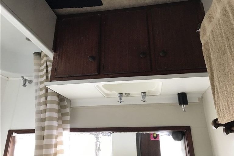 Photo of property in 15 Captain Mitchell Drive, Opaheke, Papakura, 2113