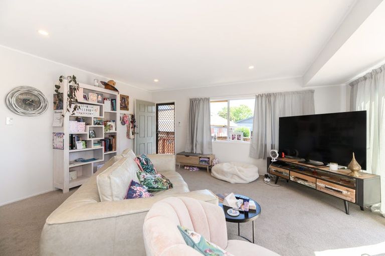 Photo of property in 3/117 Shakespeare Road, Milford, Auckland, 0620