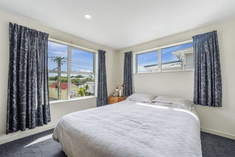 Photo of property in 2/21 Luxford Street, Berhampore, Wellington, 6023