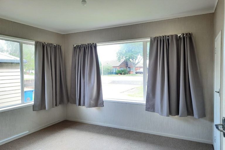 Photo of property in 466 Swanson Road, Ranui, Auckland, 0612