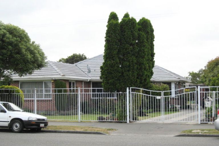 Photo of property in 7 Cutts Road, Russley, Christchurch, 8042