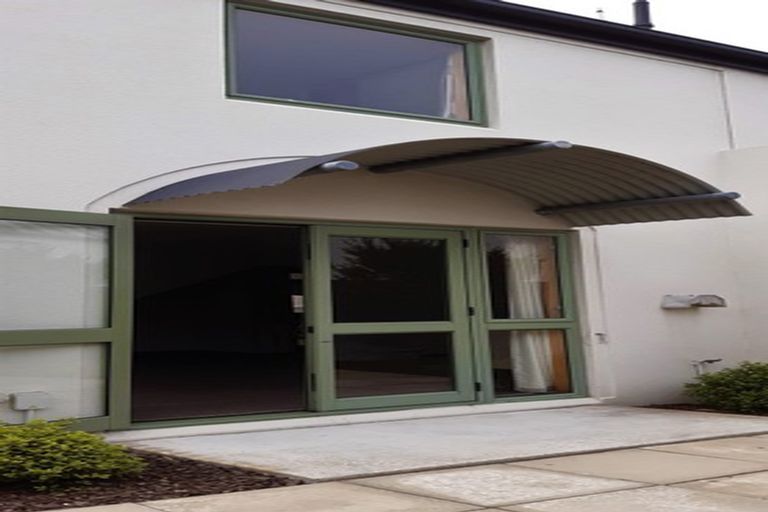 Photo of property in 2/13 Crohane Place, Addington, Christchurch, 8024