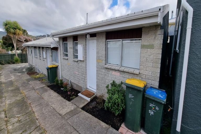 Photo of property in 5 Bay Drive, Titahi Bay, Porirua, 5022