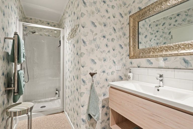 Photo of property in 4 Elva Dawson Place, Arrowtown, 9302