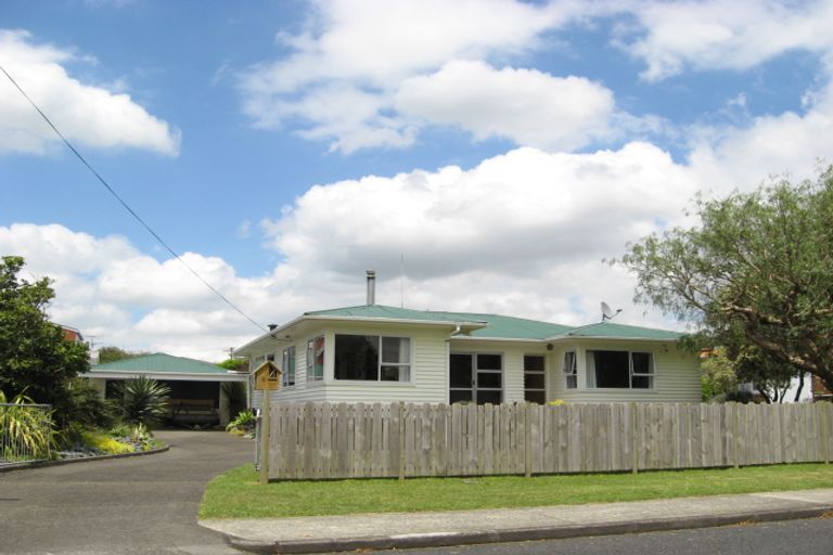 Photo of property in 8 Beresford Street, Pukekohe, 2120