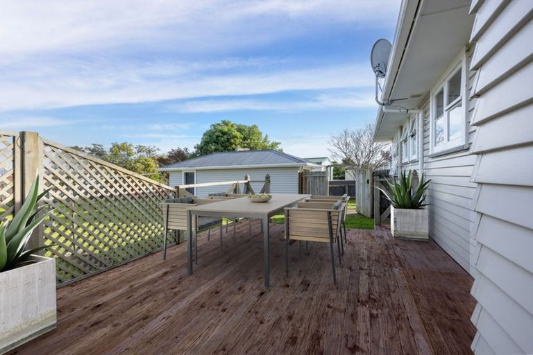 Photo of property in 12 Murch Place, Tawhero, Whanganui, 4500