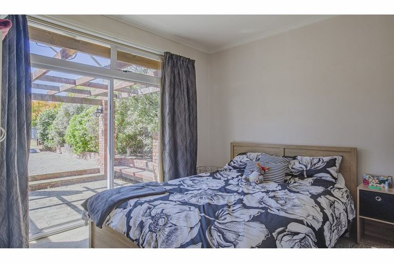 Photo of property in 37 Hill View Crescent, Highfield, Timaru, 7910