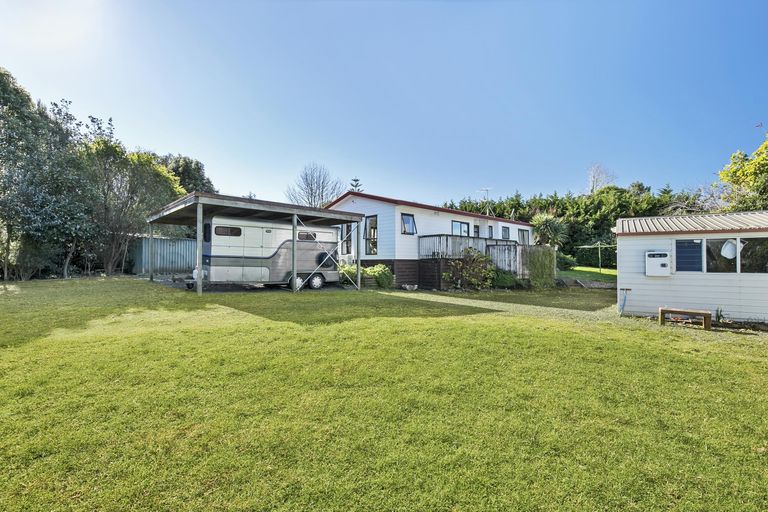 Photo of property in 28 Whangarata Road, Tuakau, 2121