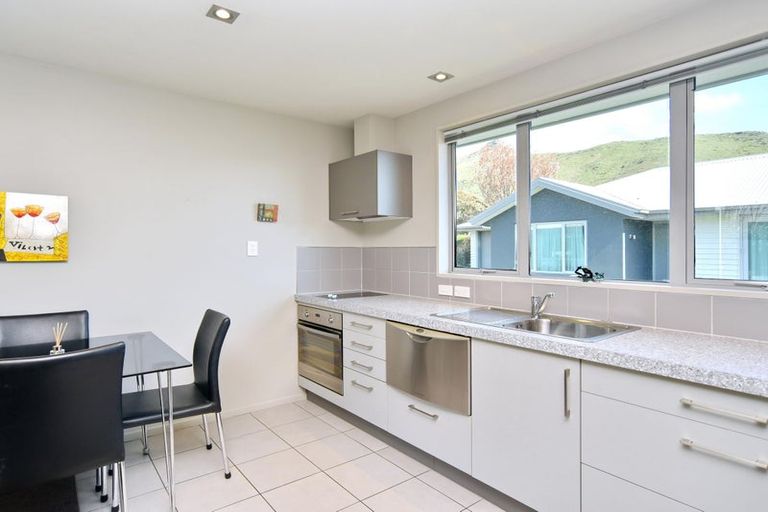 Photo of property in 5/9 Marsden Street, Heathcote Valley, Christchurch, 8022
