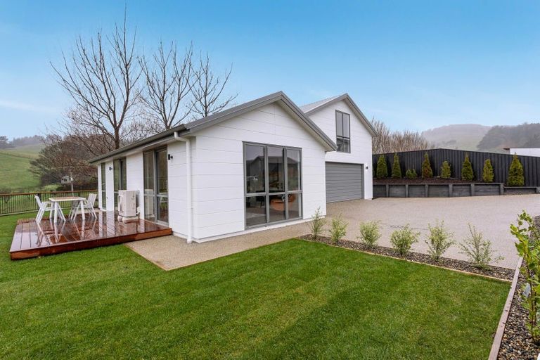 Photo of property in 7 Ella Lane, Green Island, Dunedin, 9018