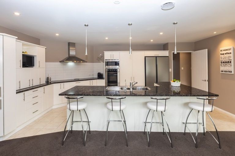 Photo of property in 51 Skyedale Drive, Harewood, Christchurch, 8051