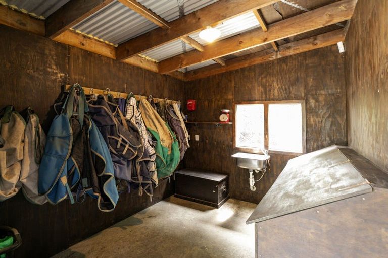 Photo of property in 33 Cable Road, Waimauku, 0881