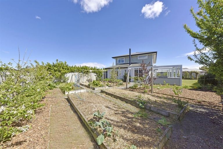 Photo of property in 37 Elba Crescent, Halswell, Christchurch, 8025