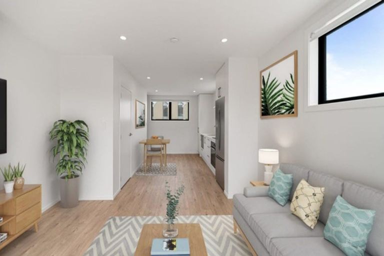 Photo of property in 8/39 Pakuranga Road, Pakuranga, Auckland, 2010