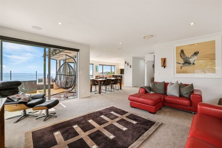 Photo of property in 8 De Thier Lane, Richmond Hill, Christchurch, 8081