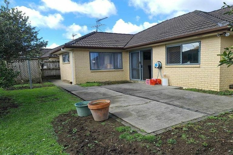 Photo of property in 6 Anrath Close, East Tamaki, Auckland, 2016